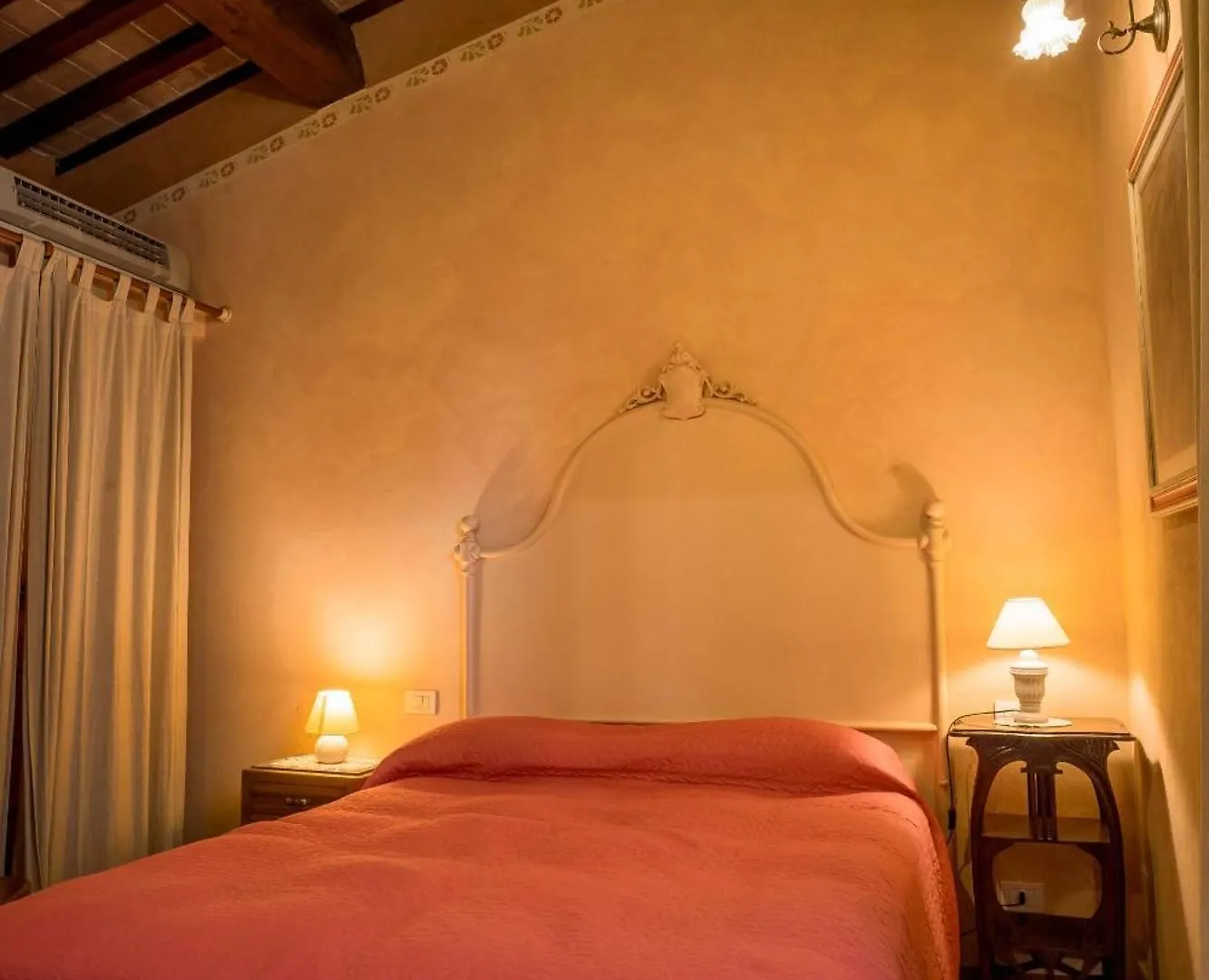 Marta Guest House Lucca 2*,  Italien