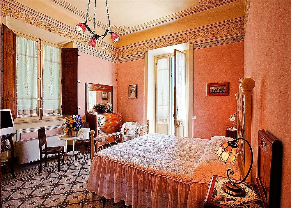 Marta Guest House Lucca 2*,