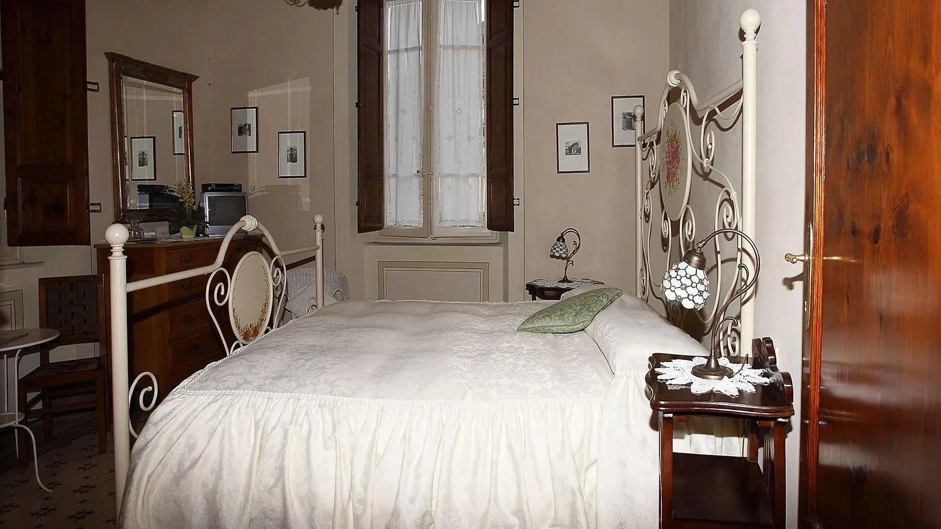 Marta Guest House Lucca 2*,  Italien