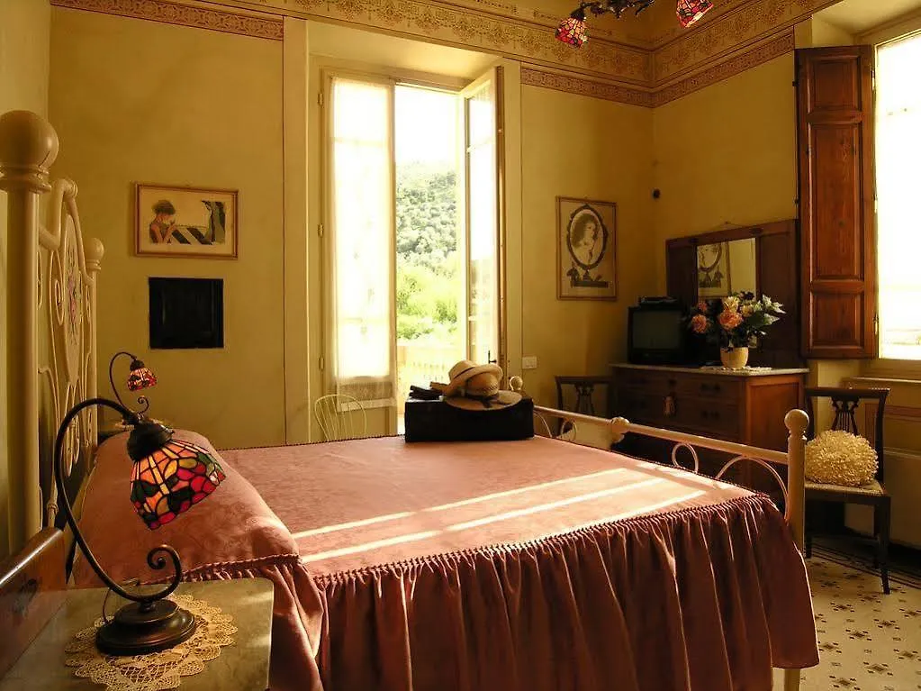 Marta Guest House Lucca 2*,  Italien
